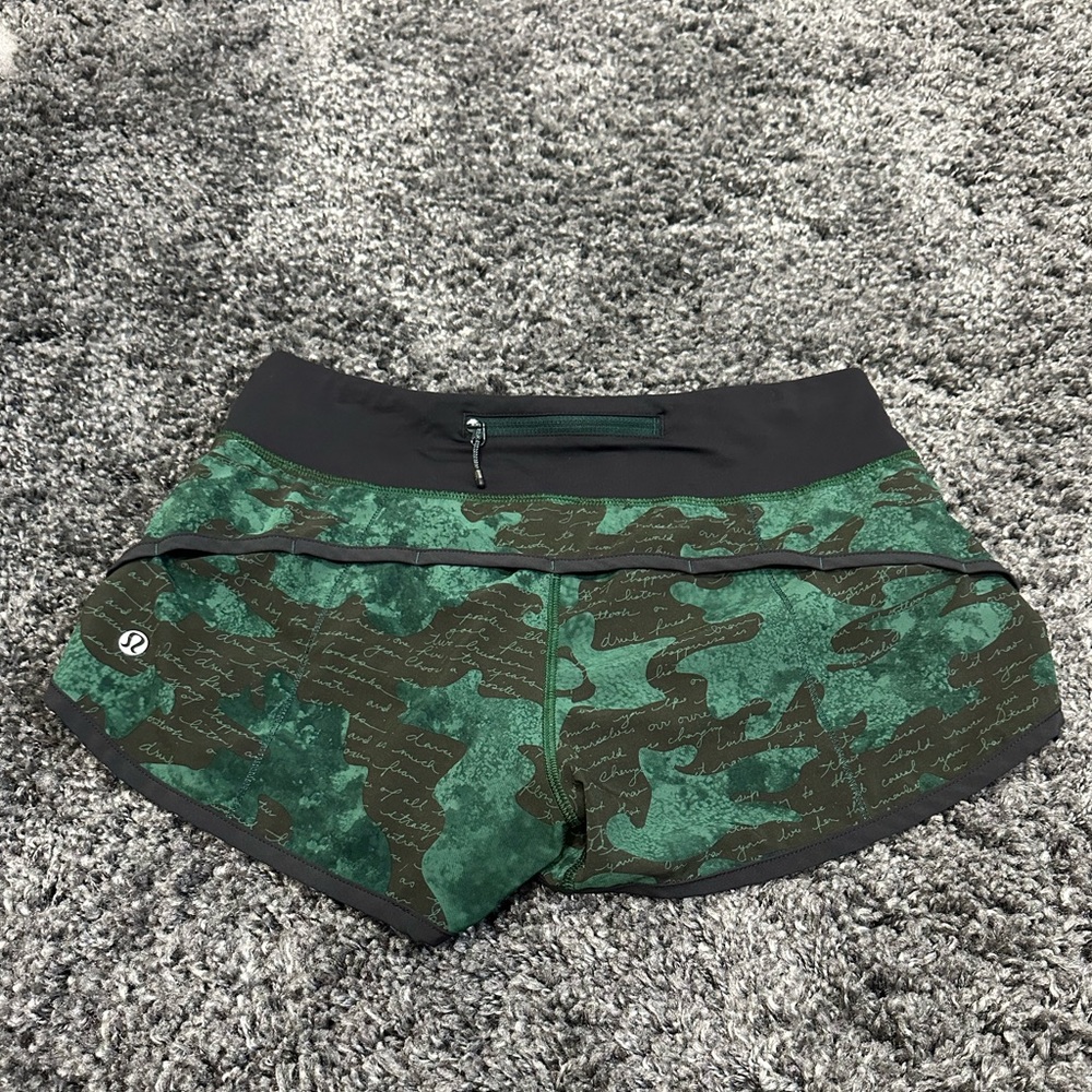 EUC - Lululemon Speed Shorts - Size 4